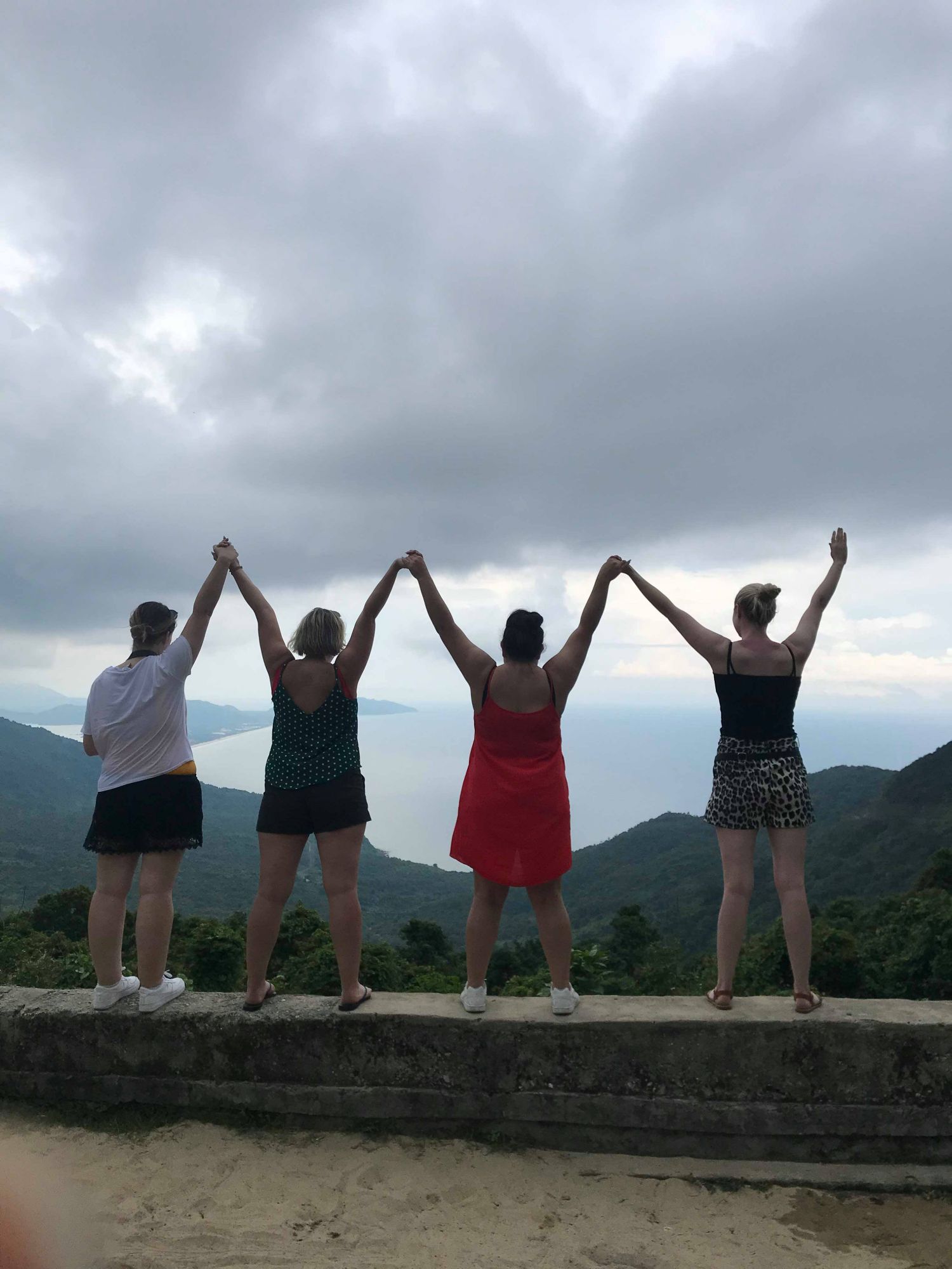 3 DAY 2 NIGHT IN  DA NANG- HOI AN - GOLDEN BRIDGE