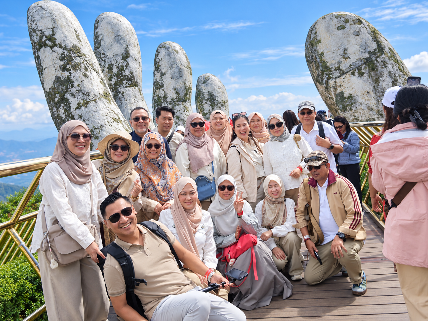 Ba Na Hills & Golden Bridge